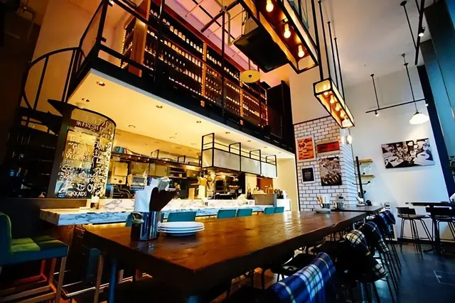 2ND TOKYO（セカンドトーキョー）六本木店 店内写真