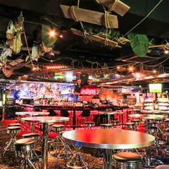 BeeRUSH 大名店 店内写真