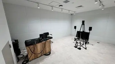 アイミリーラボ会議室