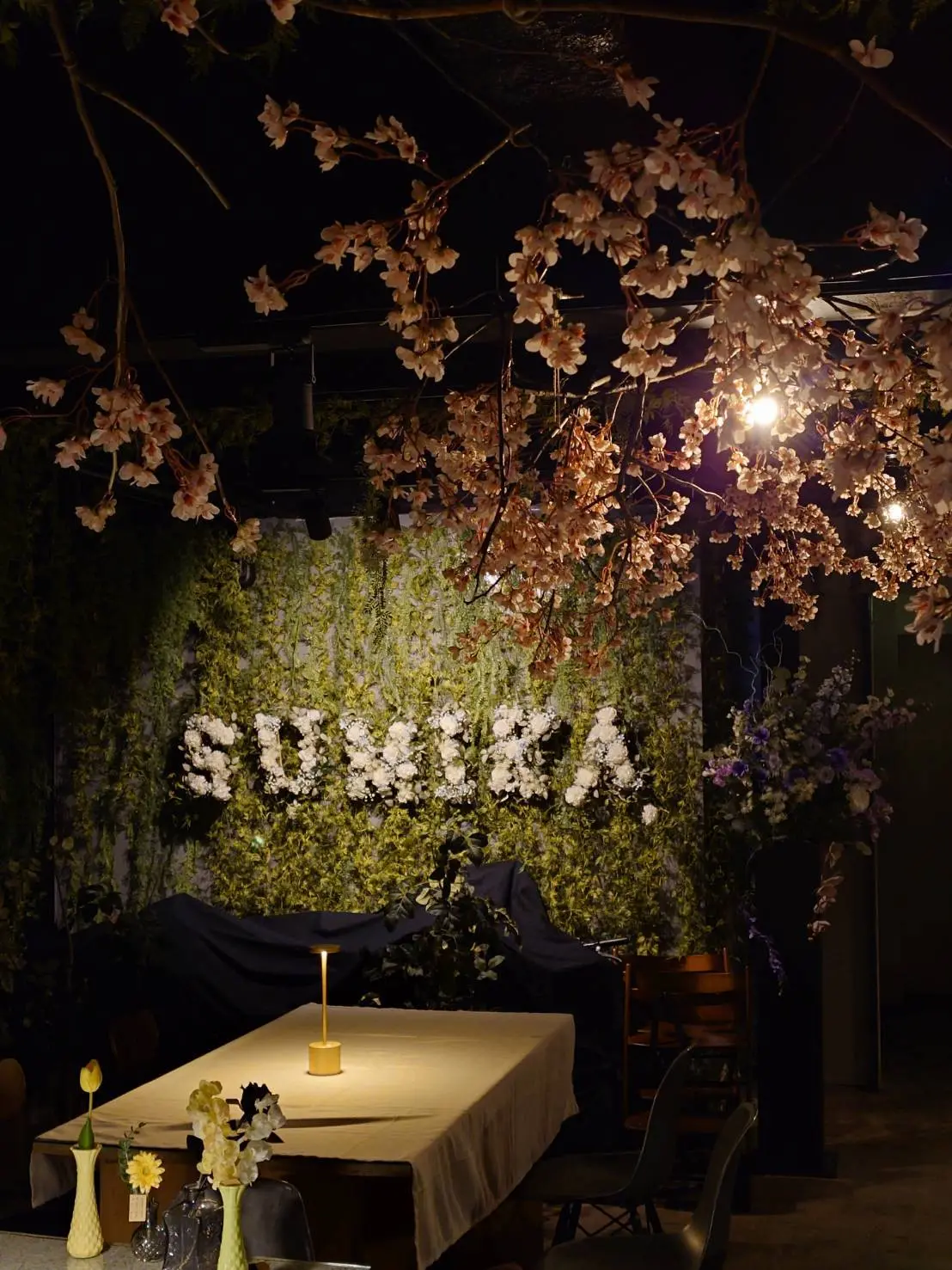 アーキテクチャcafe＆bar 花のある棲家