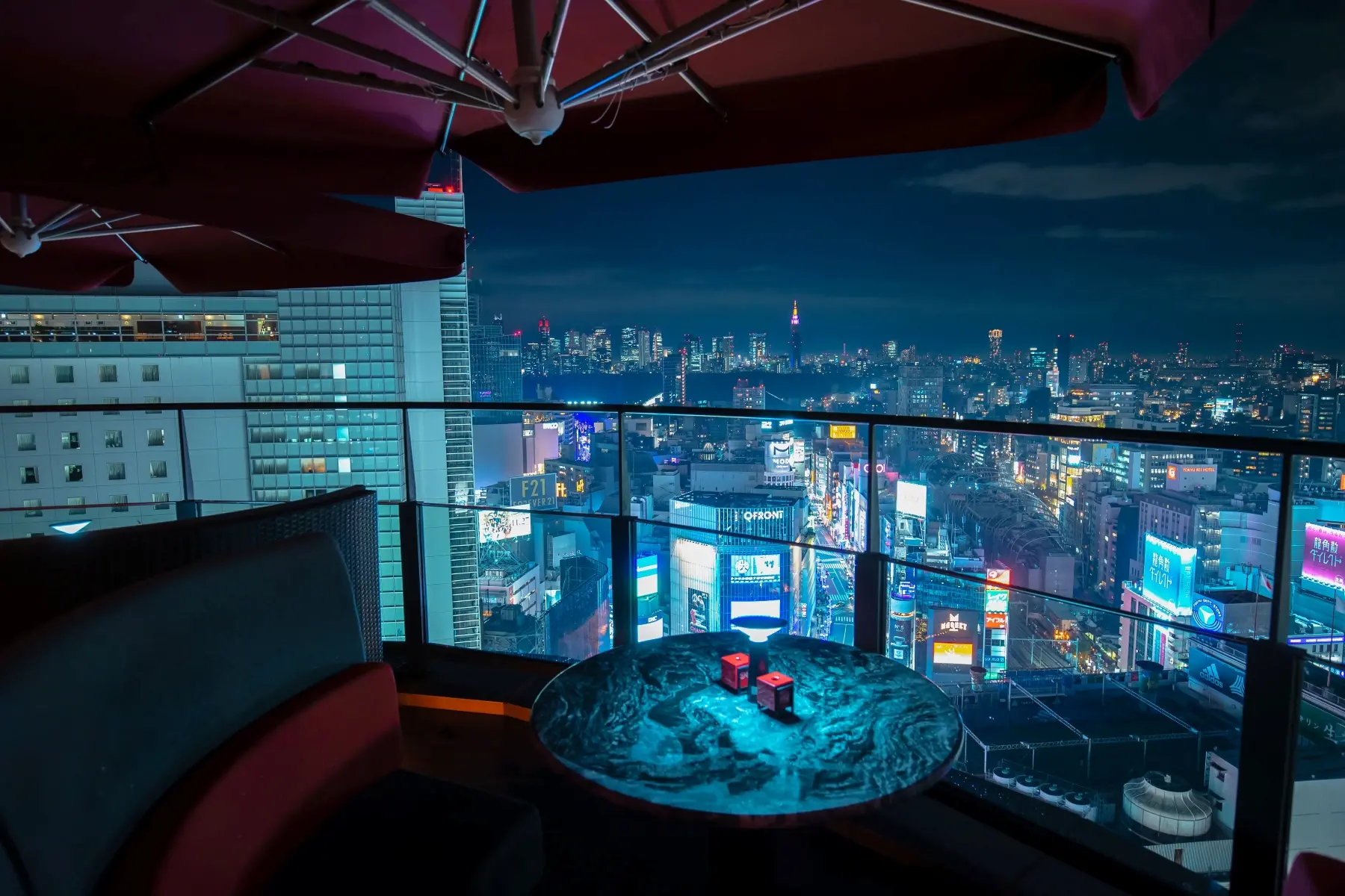 CÉ LA VI TOKYO 1