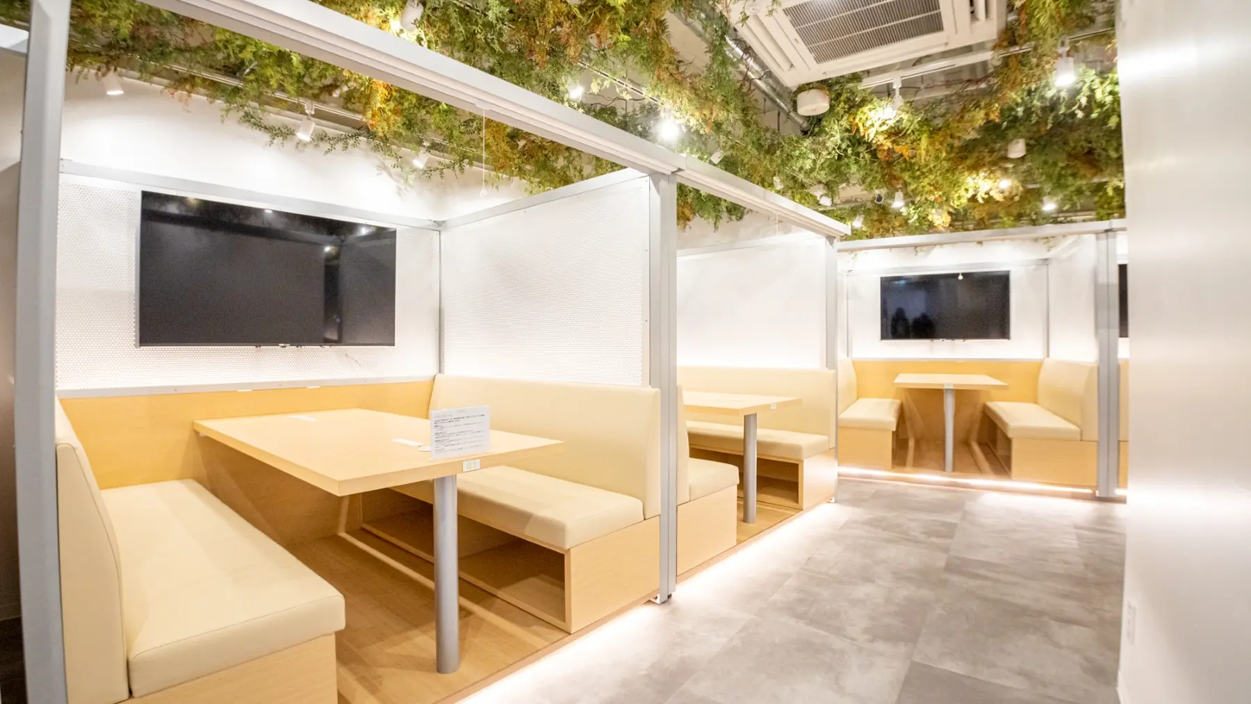 FEEEP渋谷駅前ビル店 2