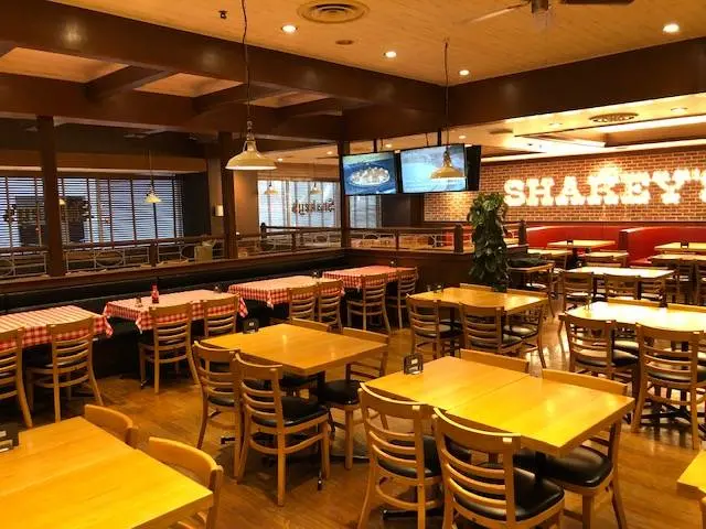 シェーキーズ 吉祥寺店 1