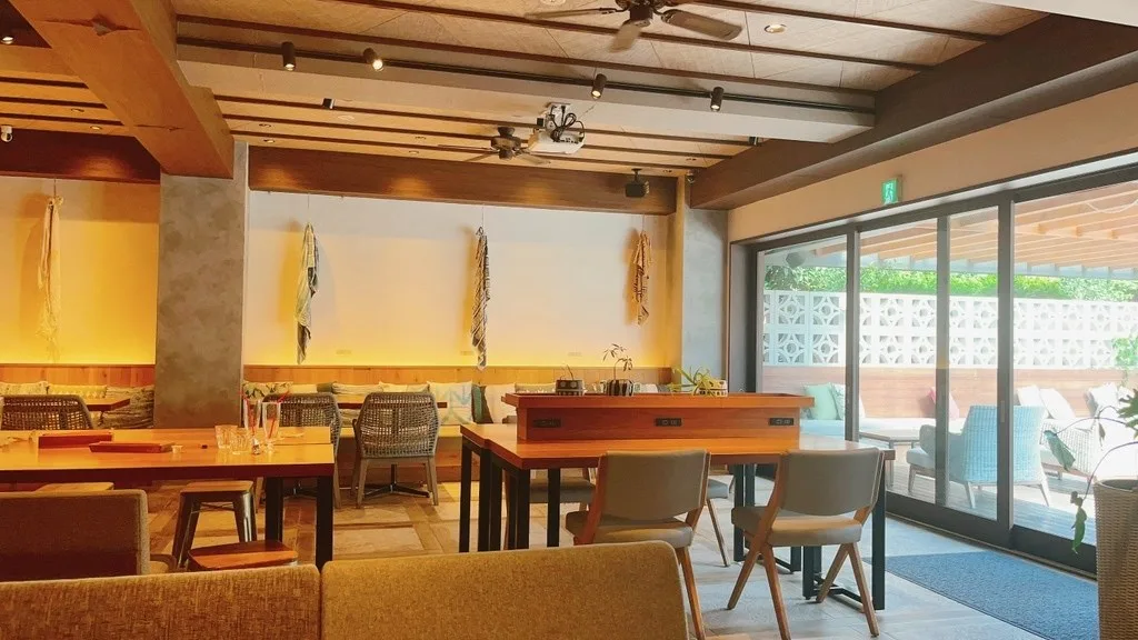 MOANA cafe&diner 1