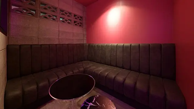 Bar Redd2 2