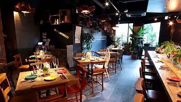 WE ARE THE FARM EBISU 隠れ家風カフェで名物チーズケーキが人気