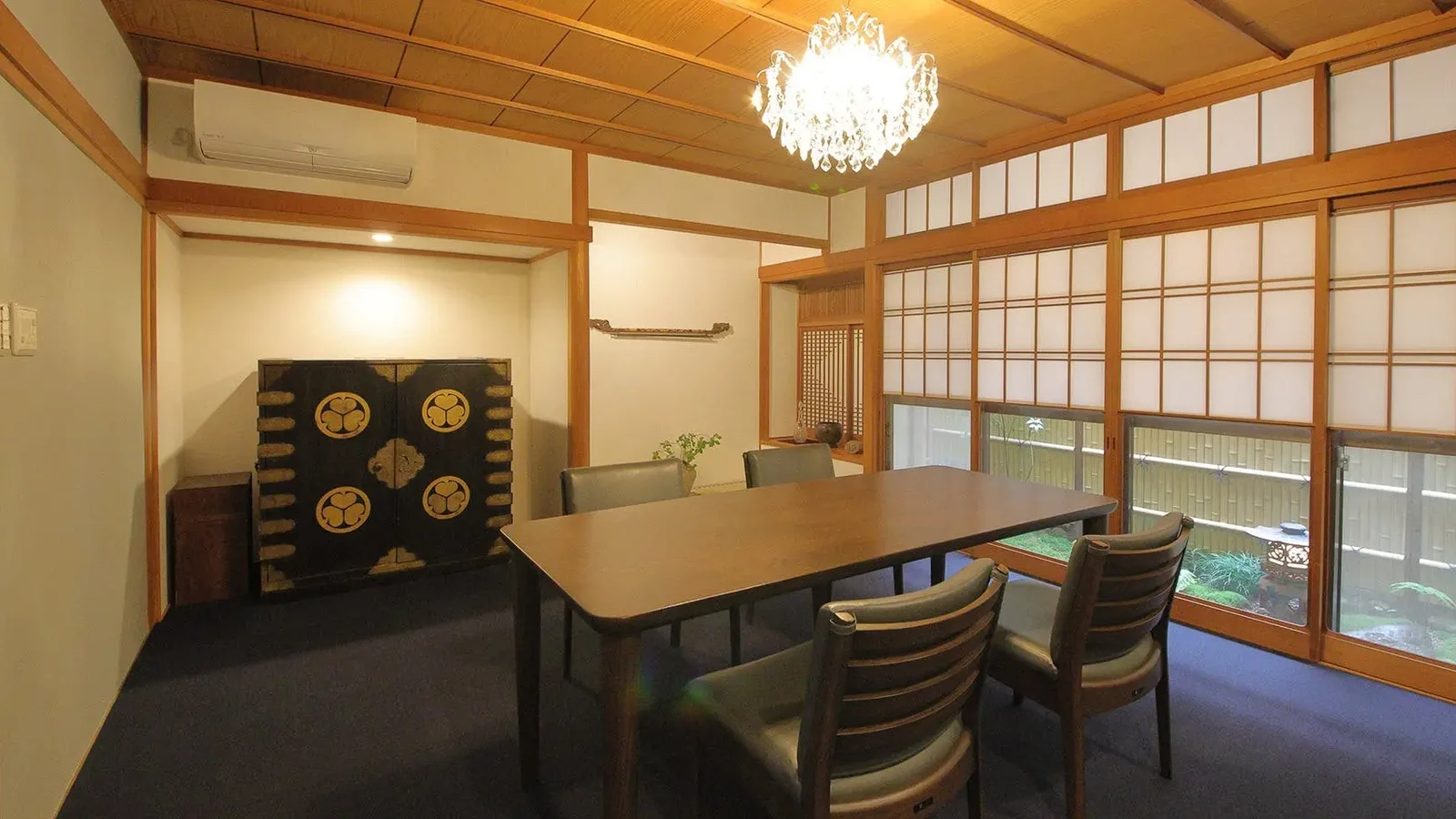 閼伽井ーAkaiー（アカイ） 京料理をカジュアルに楽しめる大人の隠れ家