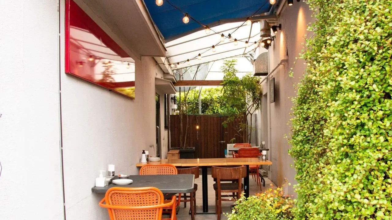 Pizzeria & Trattoria AD’ACCHIO 北千住店