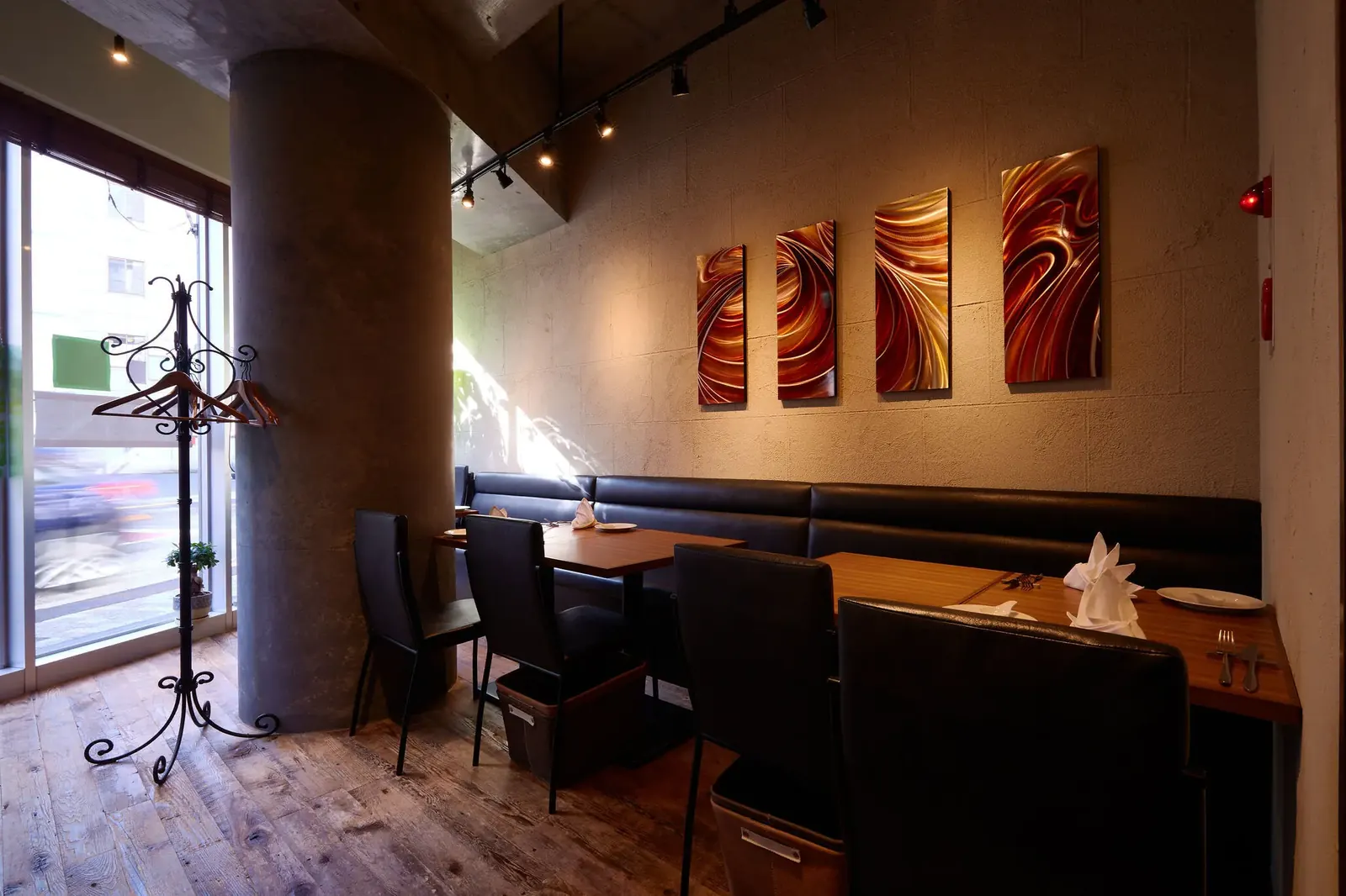 Ristorante TSUZUKI 炉端焼きを楽しめる海鮮居酒屋