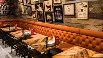 MEAT&WINE WINEHALL GLAMOUR 新橋