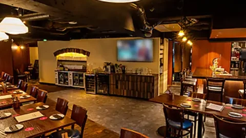 FELLOWS Bistro&Bar （フェローズ）