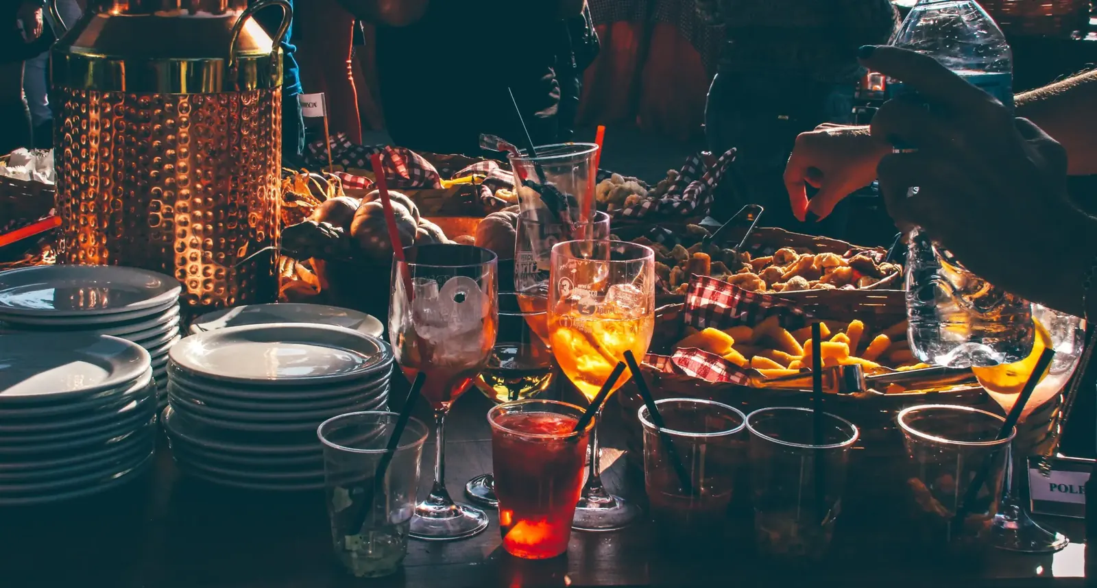 Cafe & Music Bar TWO FACE