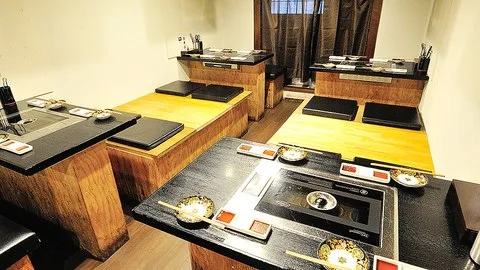肉を食うなら馬鹿になれ 梅田本店