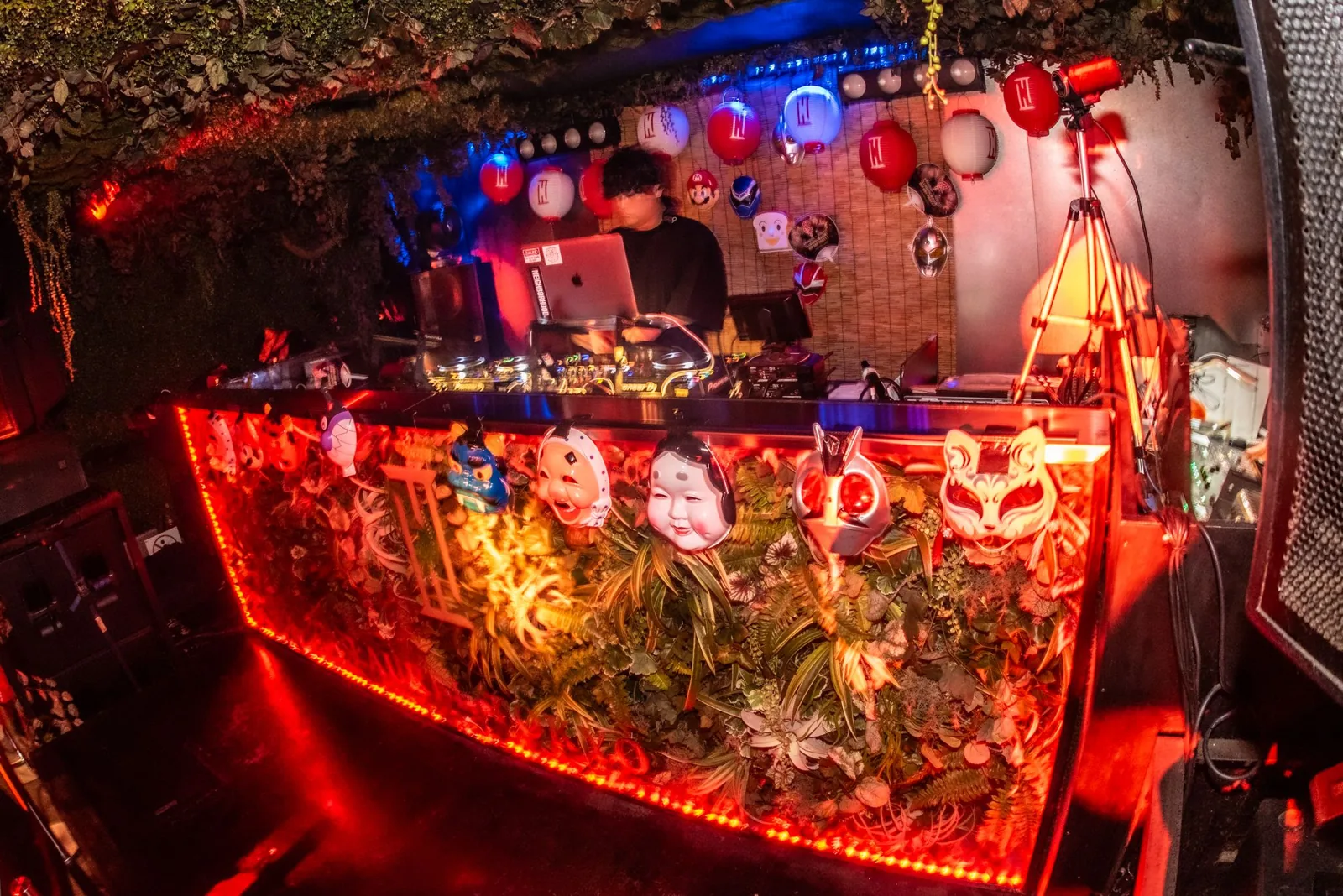 LAUREL TOKYO(ローレル東京)