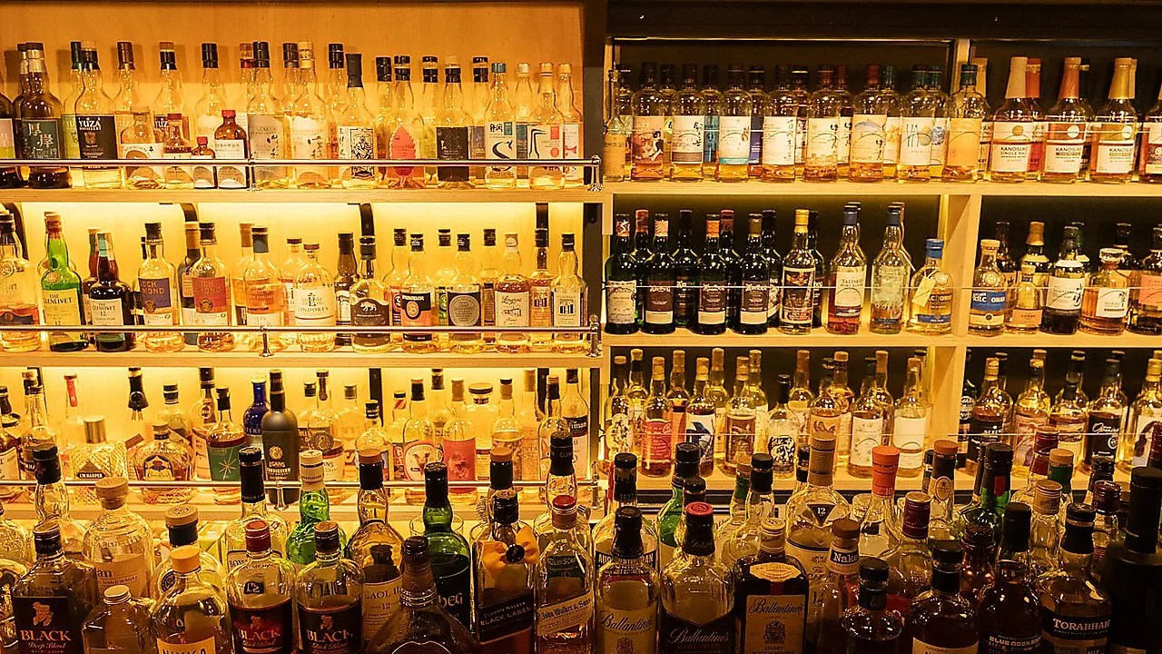 洋風居酒屋 呑食ウイスケ 八王子 店内写真