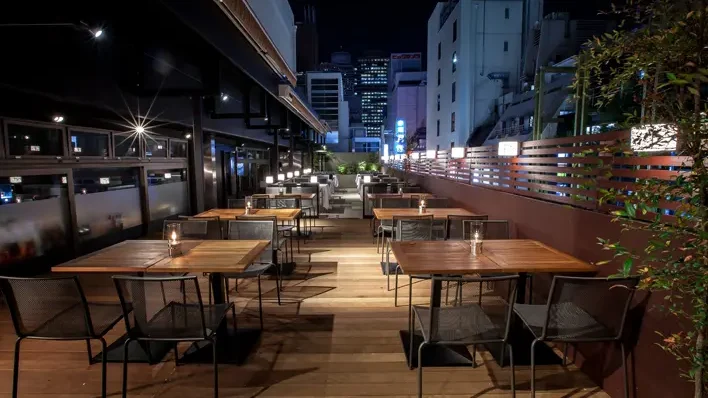 THE DAY cafe 赤坂店 英国風パブで大規模パーティー