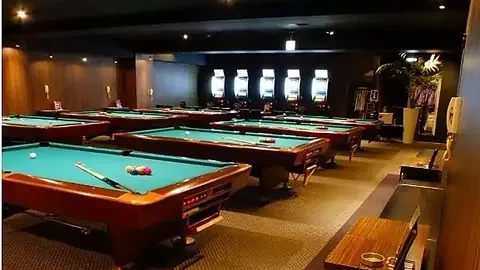 バグース 大宮