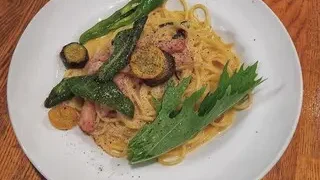 サラ・アンダルーサ