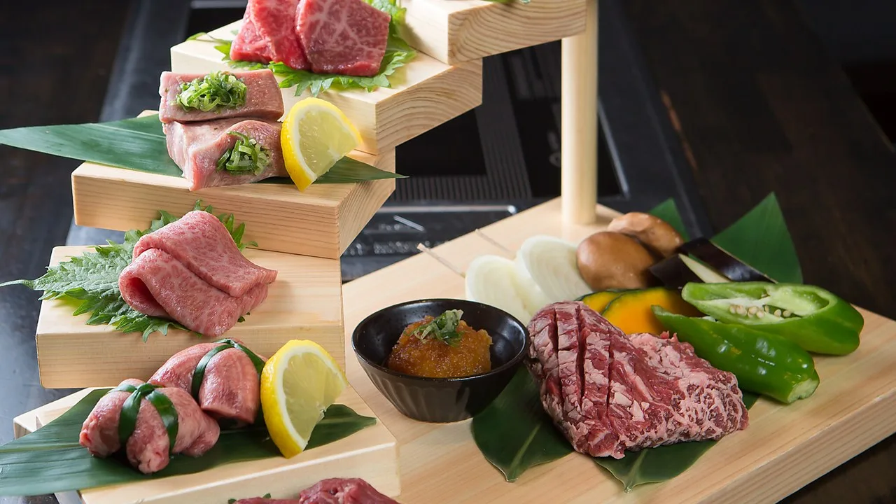 肉を食うなら馬鹿になれ 梅田本店 店内写真