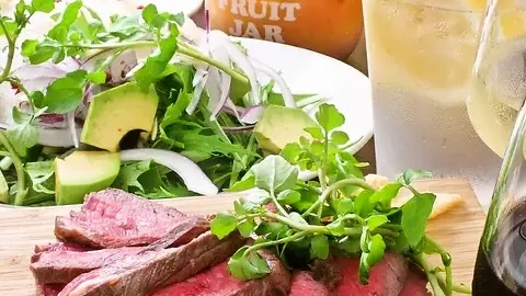 肉バル テルミニ（TERMINI） 昼はカフェ・夜はバーに！大人が集う姫路の隠れ家スイーツバー