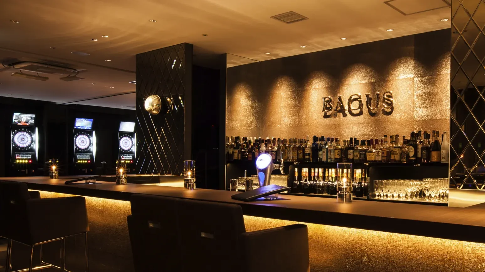 BAR Chuto カラオケ・ダーツ・ビリヤードが楽しめるアミューズメントバー