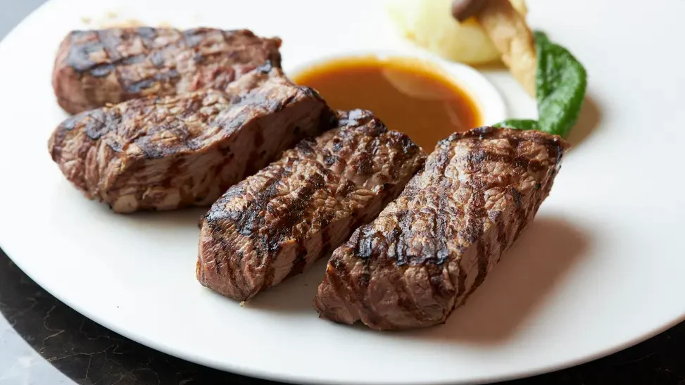 R1 TOKYO Bar＆Restaurant