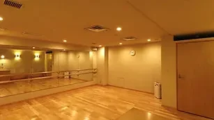 浅草ハコバナ 浅草エリアの魅力 浅草は東京を代表する観光地として知られ、下町情緒