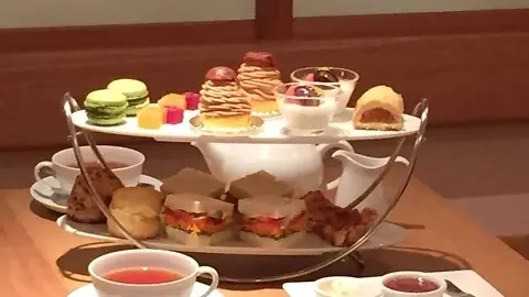 お茶とお菓子 まやんち