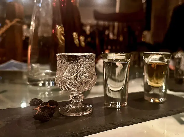 BAR RUMBULLION（ランバリオン） 2