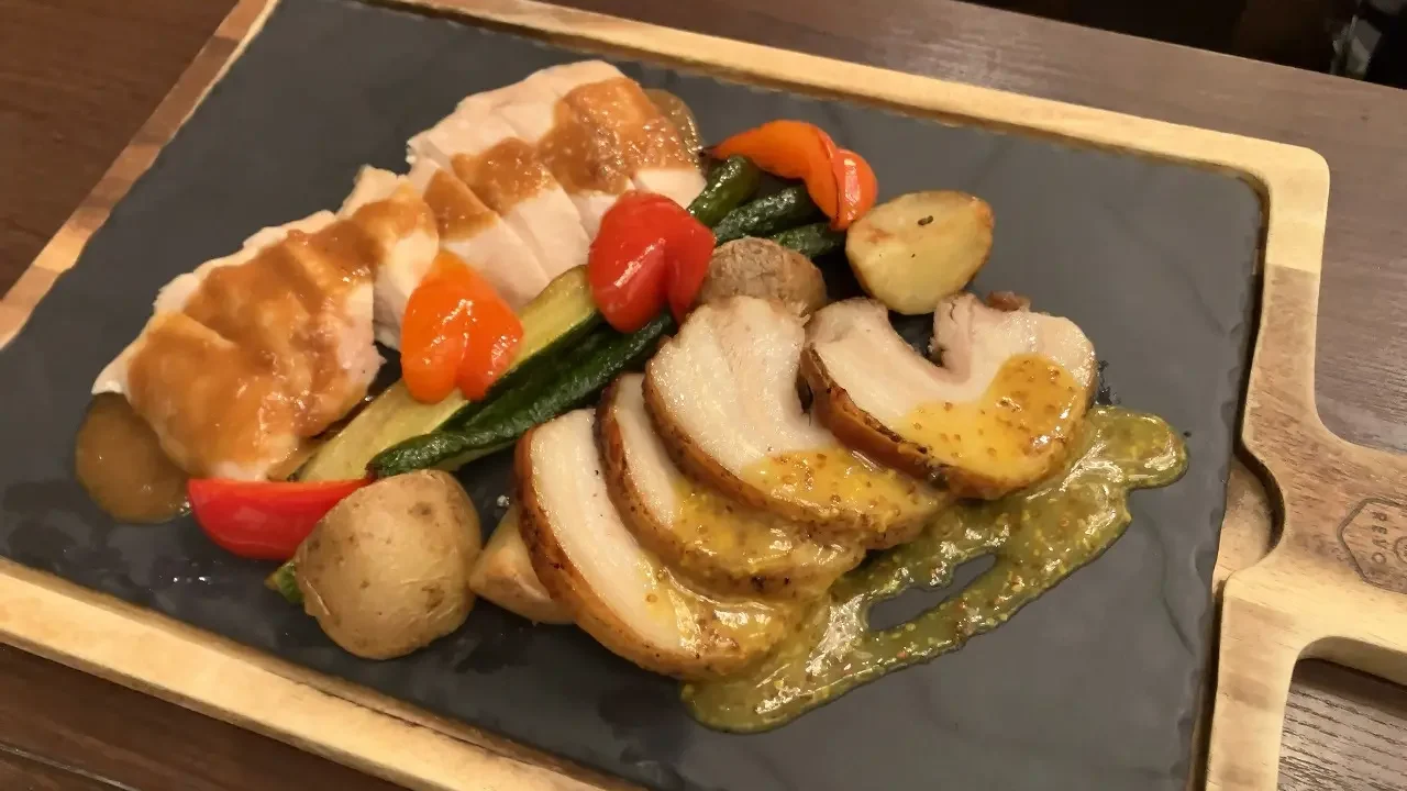 フーズフーズ 池袋本店