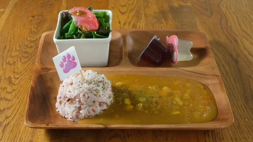 カフェテリアナカノヤ / NYA CAFE 中野区役所 1F